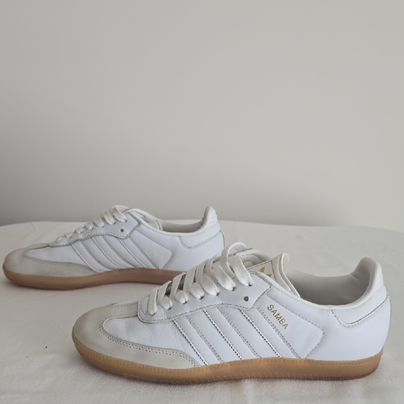 Adidas Samba White and Gum Sneakers - Picture 6 of 7